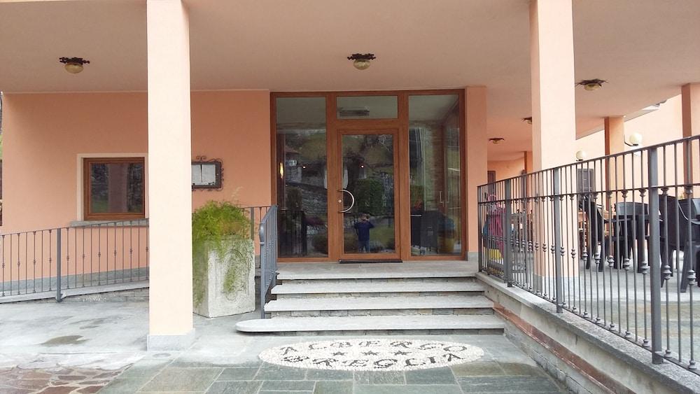 Hotel Breglia Lake Como Екстериор снимка